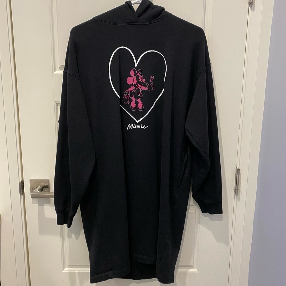 2/$25 Uniqlo Disney Black Sweater Hoodie Dress Minnie Mouse Heart Graphic